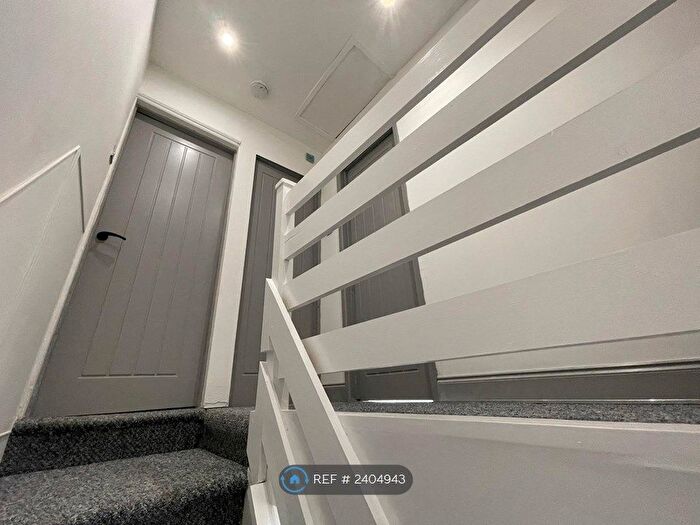 4 Bedroom Terraced House To Rent In Harwich Road, Colchester, CO4