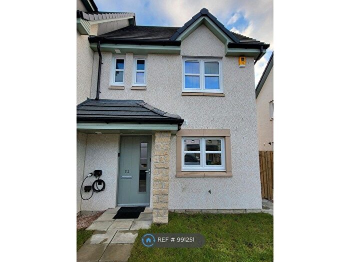 3 Bedroom Terraced House To Rent In Longwall Gardens, Uphall Station, Livingston, EH54