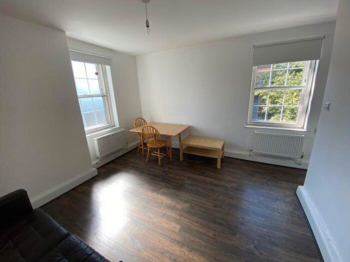 1 Bedroom Maisonette To Rent In Rollit Street, N7