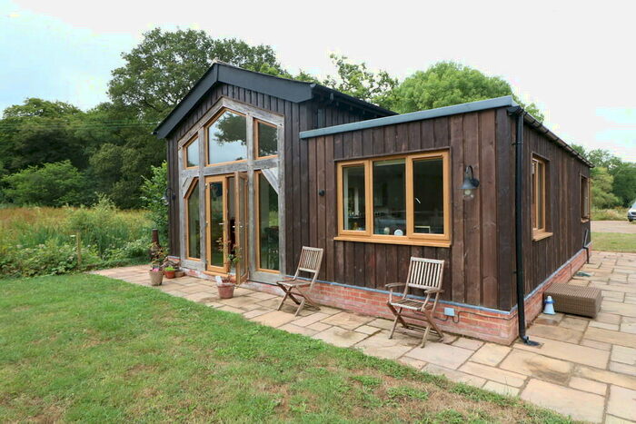 2 Bedroom Detached House To Rent In Pisley Farm Road, Ockley, Dorking, RH5