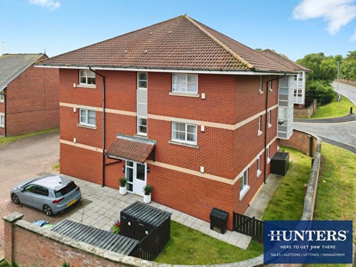 2 Bedroom Flat For Sale In Bromarsh Court, Roker Marina, Sunderland, SR6