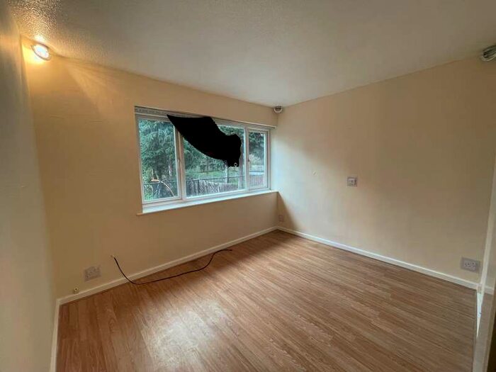 5 Bedroom Detached House To Rent In The Slieve, Handsworth Wood, B20