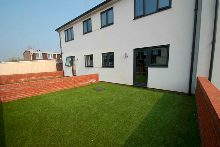 2 Bedroom Flat To Rent In Penn Grove, Norwich, NR3