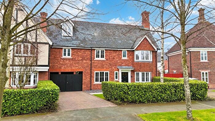 5 Bedroom Terraced House For Sale In Chalfont Crescent, Weston, CW2