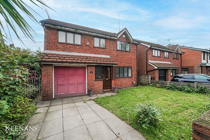 4 Bedroom Detached House For Sale In May Road, Swinton, Manchester, M27