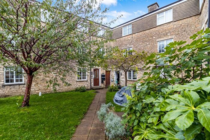 1 Bedroom Apartment To Rent In Barton Court, Gloucester Street, Cirencester, GL7