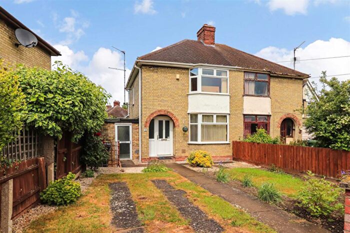 3 Bedroom Semi Detached House For Sale In Fairfax Road, Cambridge, CB1