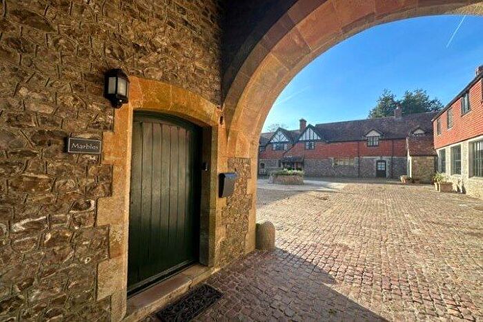 2 Bedroom Mews To Rent In Stable Courtyard, Lyme Regis, DT7