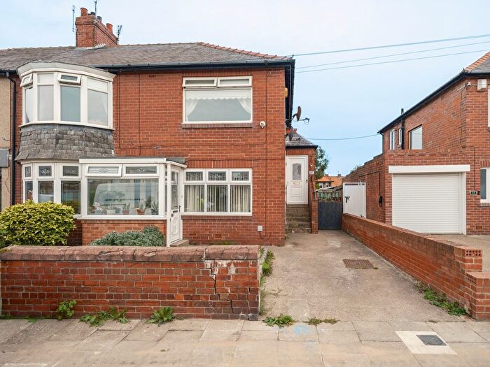 2 Bedroom Flat For Sale In Seaton Sluice, Whitley Bay, Northumberland, NE26