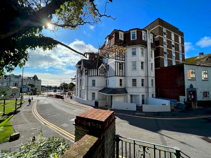 1 Bedroom Flat To Rent In Hinton Road, Bournemouth, BH1