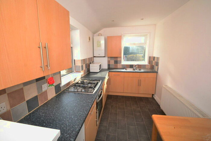 1 Bedroom Flat To Rent In Southwell Road East, Rainworth, NG21