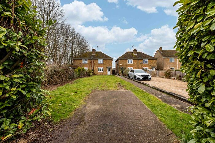 3 Bedroom Semi-Detached House For Sale In Leaveland, Faversham, ME13