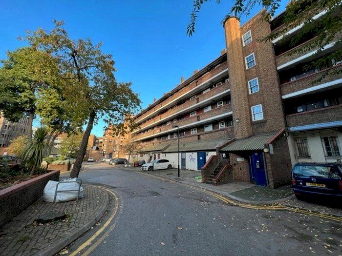 2 Bedroom Flat To Rent In Blythe House, Kennington Park Road, SE11
