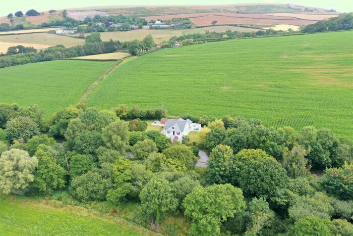 5 Bedroom Detached Bungalow For Sale In Bishops Tawton, Barnstaple, EX32