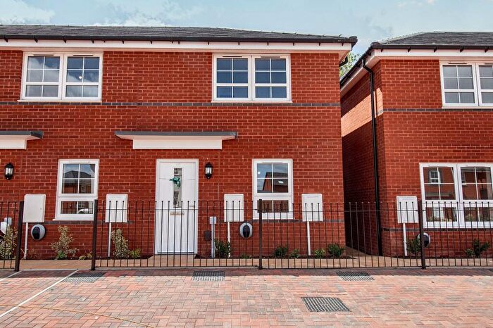 2 Bedroom Property To Rent In Campbell Drive, Upper Lighthorne, Leamington Spa, Warwickshire, CV33