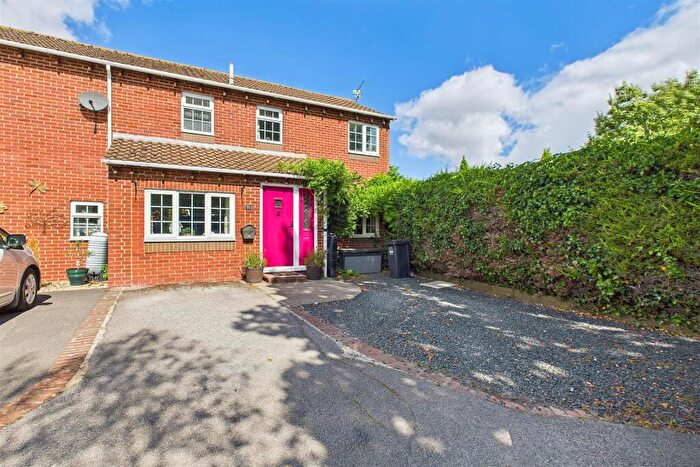 3 Bedroom Semi-Detached House For Sale In Close To Open Fields In Clevedon, BS21
