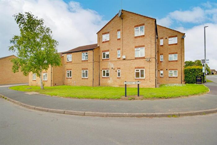1 Bedroom Apartment For Sale In Redmoor Close, St. Ives, PE27