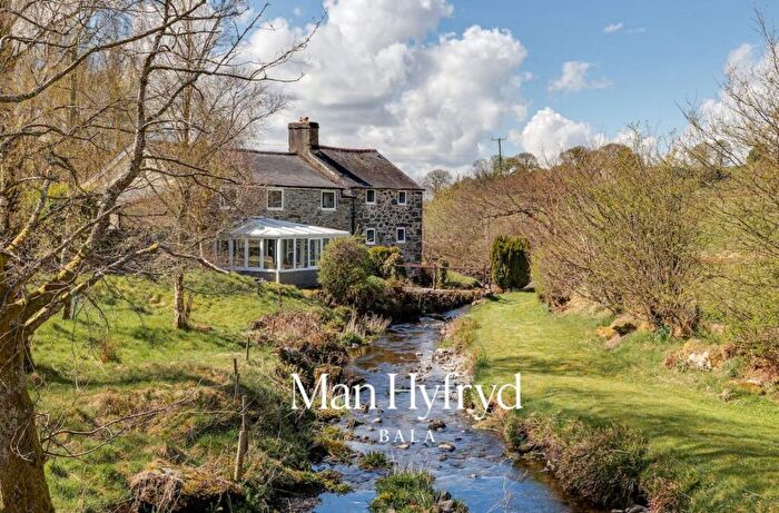 4 Bedroom Detached House For Sale In Cefn Ddwysarn, Bala, LL23