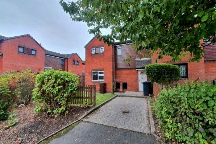 3 Bedroom Terraced House To Rent In Cambridge Close, Preston, PR1