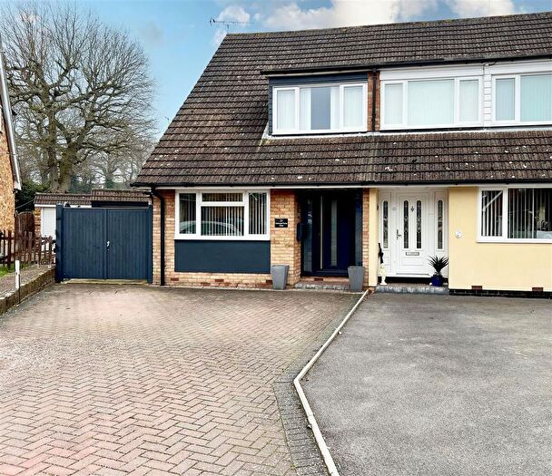 2 Bedroom Semi-Detached House For Sale In Outwood Farm Close, Billericay, CM11