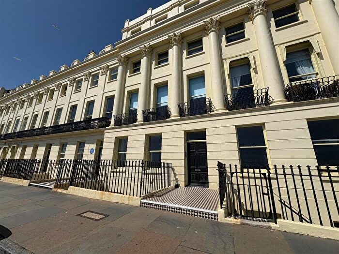2 Bedroom Flat To Rent In Brunswick Terrace, Hove, BN3