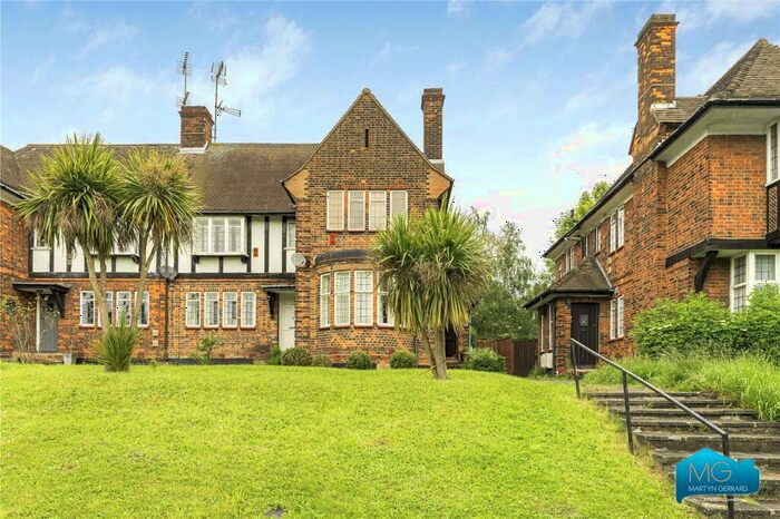 3 Bedroom Apartment To Rent In Lyttelton Road, East Finchley, London, N2