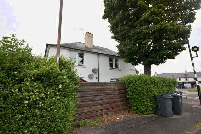 2 Bedroom Apartment To Rent In Stevenson Drive, Edinburgh, Stenhouse, EH11