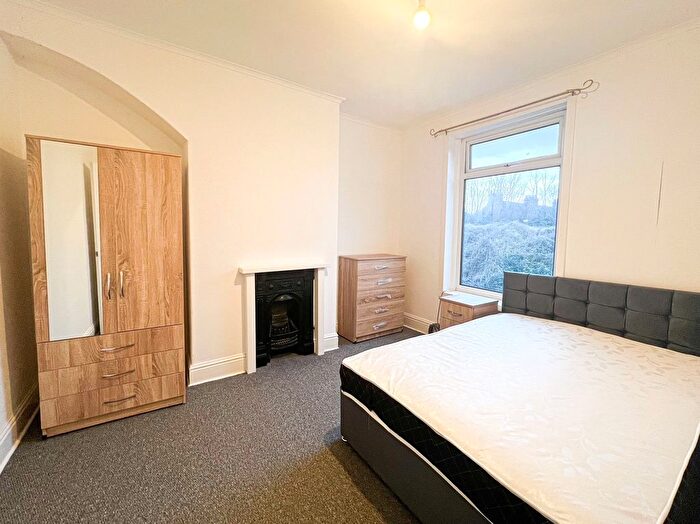 3 Bedroom Terraced House For Sale In Reynoldson Street, Hull, HU5