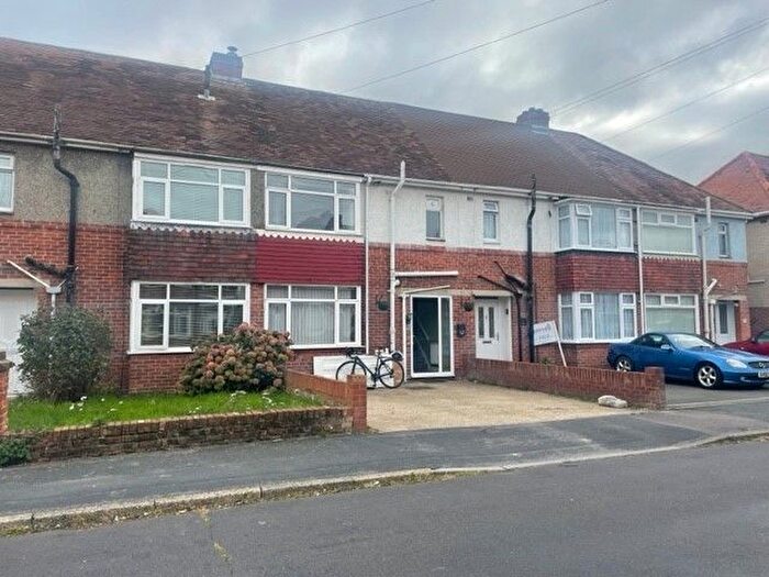 3 Bedroom Property To Rent In Dunkeld Road, Gosport, PO12