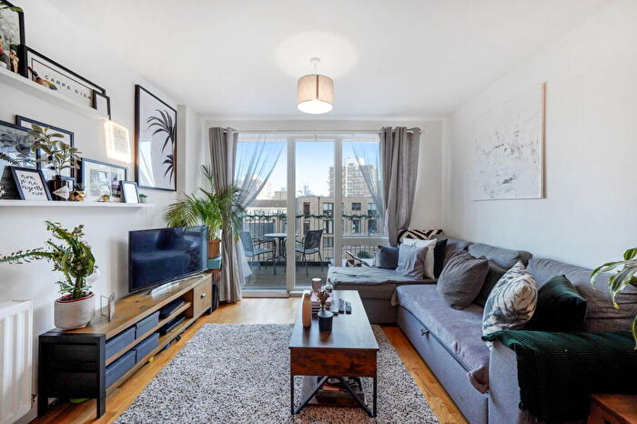 1 Bedroom Flat For Sale In Harrold Court, Guthridge Close, London, E14