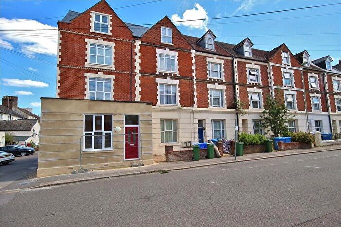1 Bedroom Apartment To Rent In Arthur Street, Aldershot, Hampshire, GU11