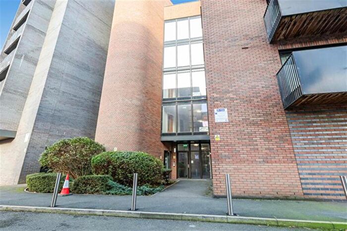 1 Bedroom Flat To Rent In Bedroom Property In Navigation Street, New Islington, Manchester, M4
