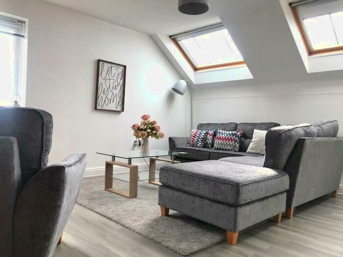 2 Bedroom Flat To Rent In Lock Court, City Centre, CH1