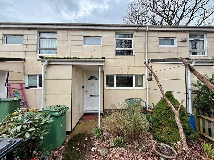 2 Bedroom Terraced House For Sale In Bicknor Road, Maidstone, Kent, ME15