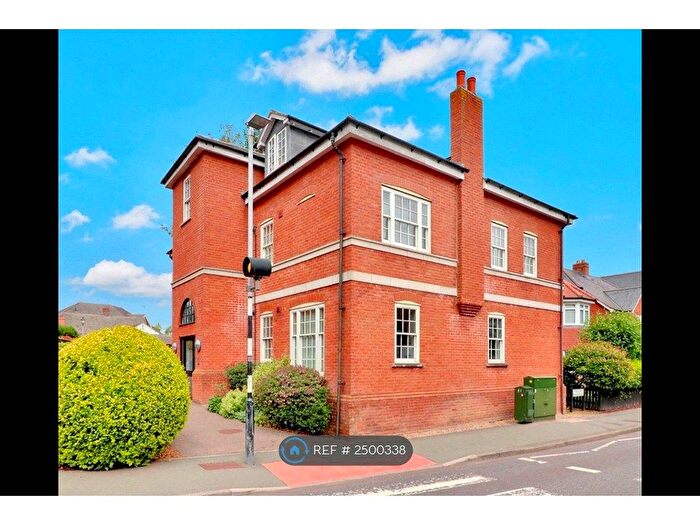 2 Bedroom Flat To Rent In Bridge Road, Hunton Bridge, Kings Langley, WD4