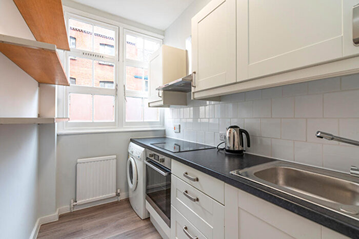 1 Bedroom Flat For Sale In Clerkenwell Road, London, EC1R