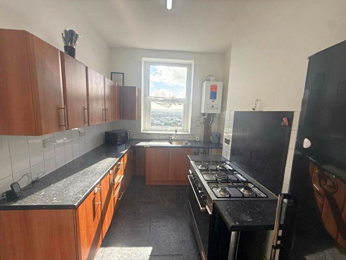 2 Bedroom Apartment For Sale In Preston New Road, Blackburn, BB2