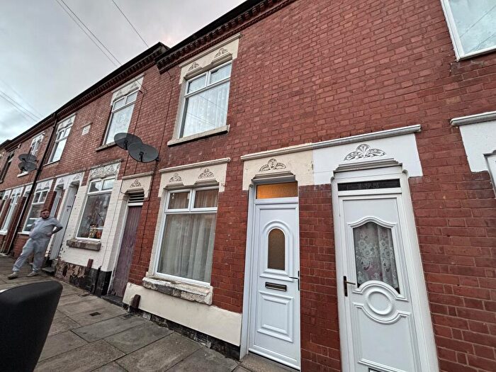 2 Bedroom Terraced House To Rent In Beatrice Road, LE3