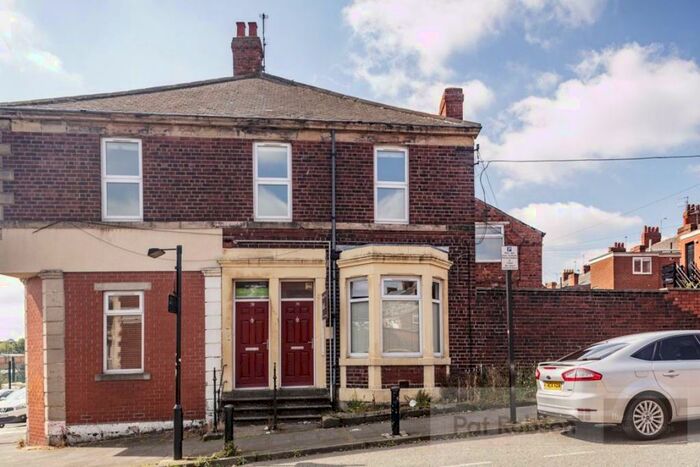 4 Bedroom Property To Rent In Starbeck Avenue, Newcastle Upon Tyne, NE2