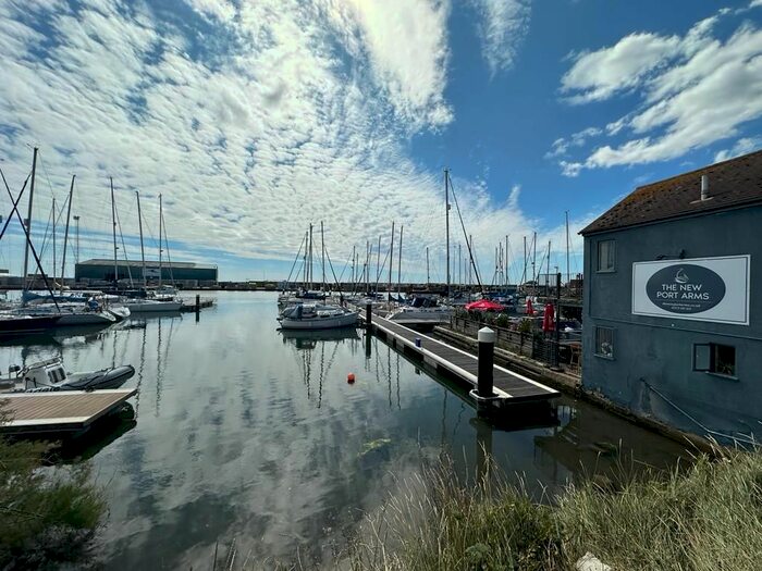 2 Bedroom Flat To Rent In Albion Street, Southwick, Brighton, BN42