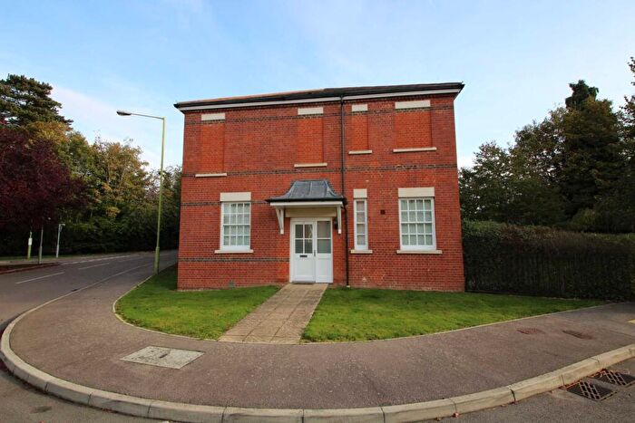 3 Bedroom House To Rent In Goldring Way, London Colney, St Albans, Hertfordshire, AL2