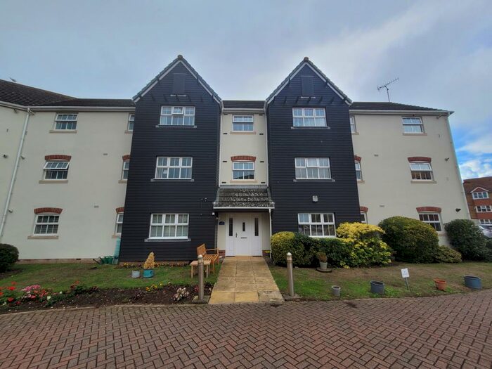 2 Bedroom Flat To Rent In St Lucia Walk, Eastbourne, BN23