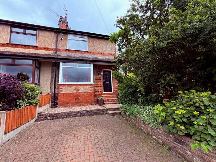3 Bedroom Semi-Detached House To Rent In Beech Grove, Macclesfield, SK11