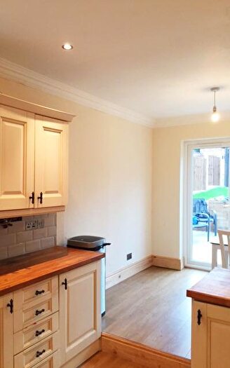 5 Bedroom Barn Conversion To Rent In Radbourne Street, Derby, DE22