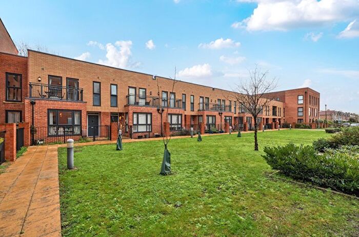 3 Bedroom End Terrace House For Sale In Liberator Place, Chichester, PO19