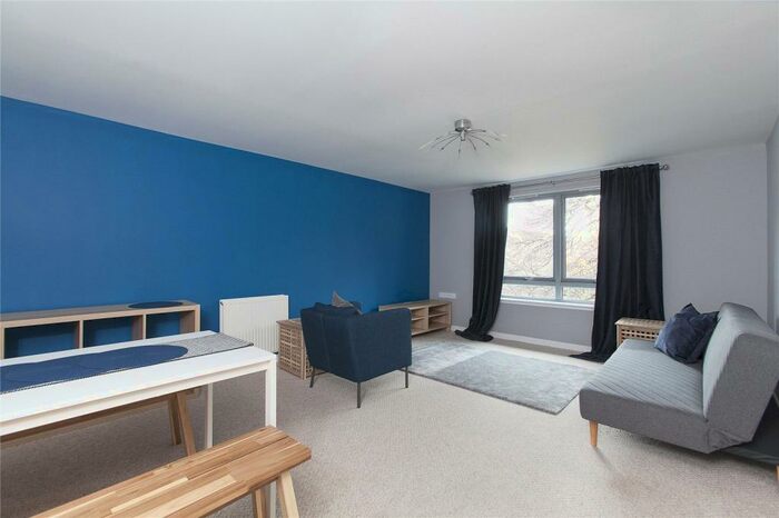 2 Bedroom Apartment To Rent In St Triduanas Rest, Edinburgh, EH7