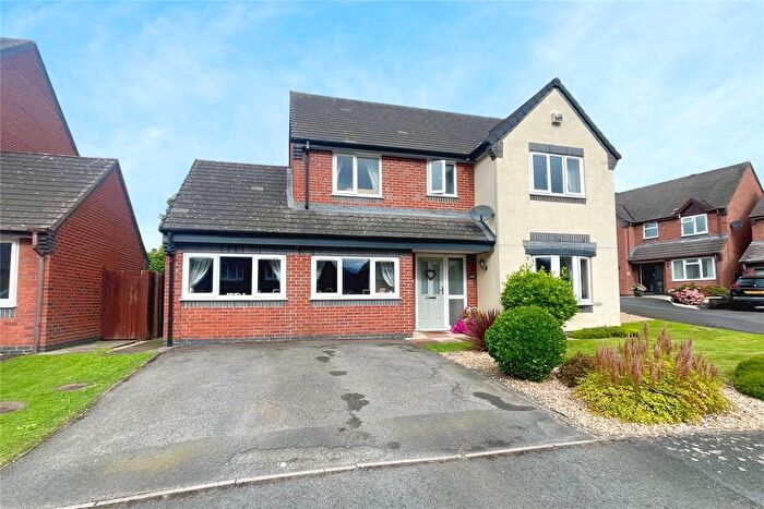 4 Bedroom Detached House For Sale In Little Henfaes Drive, Welshpool, Powys, SY21