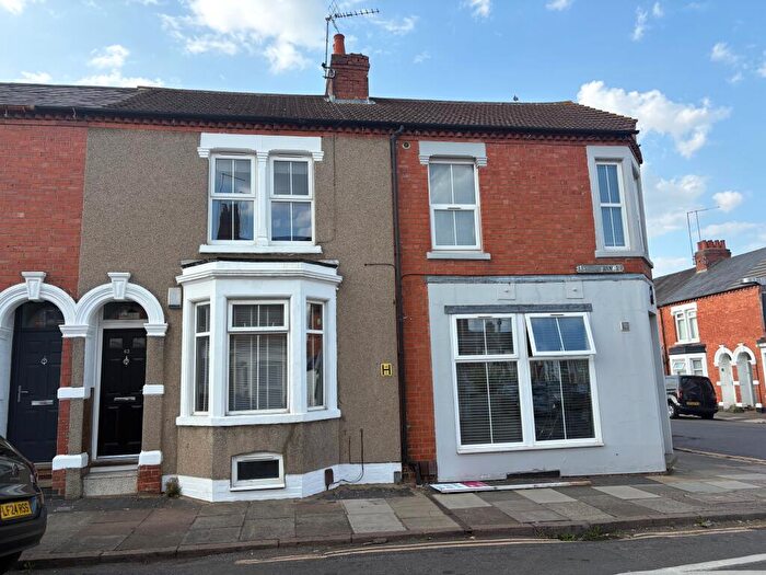 4 Bedroom House To Rent In Ashburnham Road, Northampton, NN1