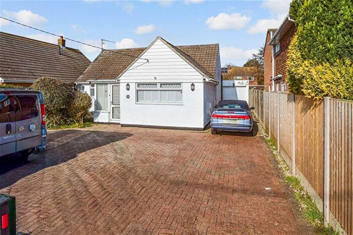 3 Bedroom Detached Bungalow For Sale In Queens Road, Littlestone, Kent, TN28
