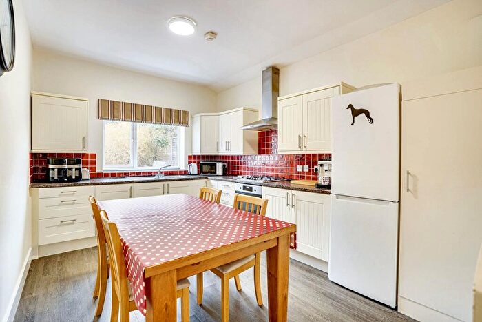 4 Bedroom Detached House For Sale In New Cheveley Road, Newmarket, CB8